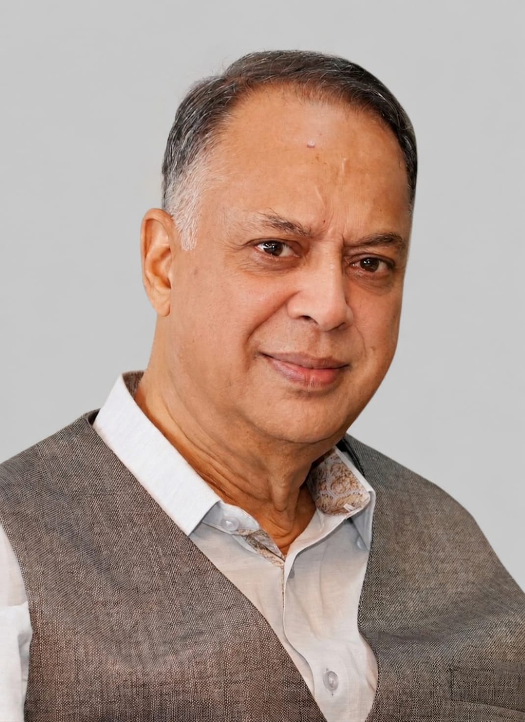 মাননীয় মন্ত্রী
